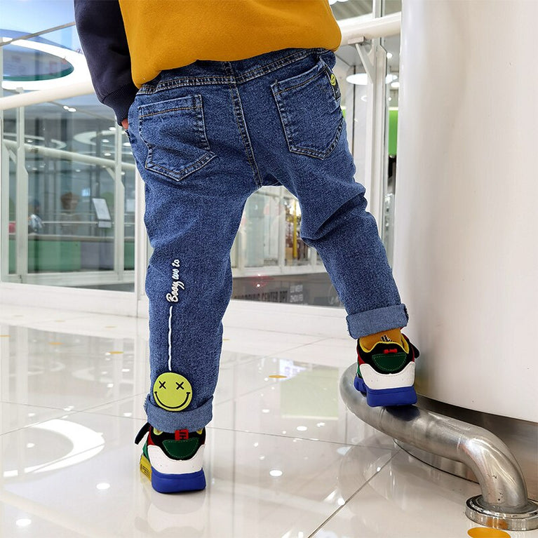 Bequeme und lässige  Kinder Jeans - Jungen