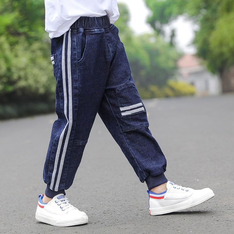 Bequeme und lässige  Kinder Jeans - Jungen