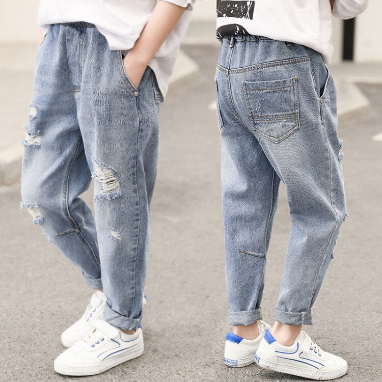 Bequeme und lässige  Kinder Jeans - Jungen