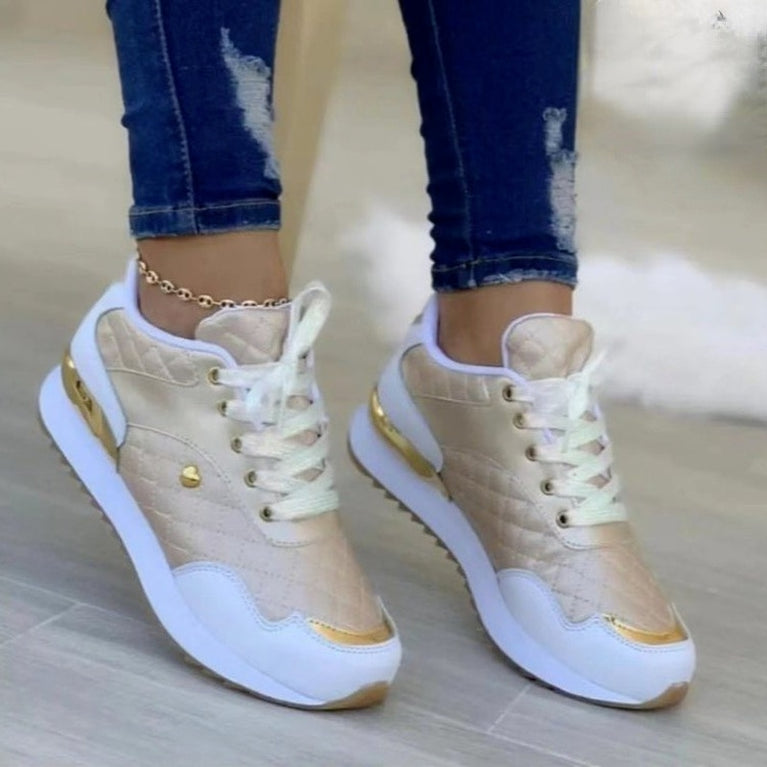 Damen Sneakers mit Gold Aplikation